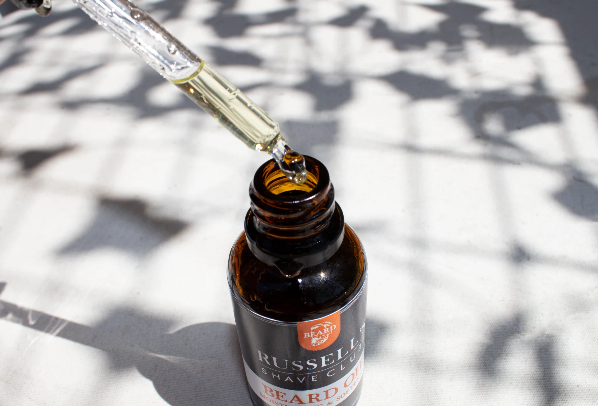 The Essential Beard Care Combo: Shampoo and Oil for a Hydrated and Healthy Beard - Image 3